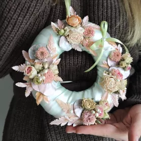 Весенний цветочный венок от интернет-магазина «VeraRosa»