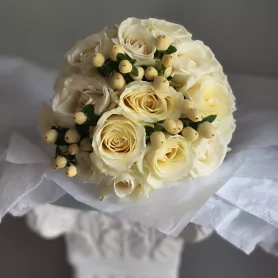 Изящный свадебный букет Мая  от интернет-магазина «VeraRosa»