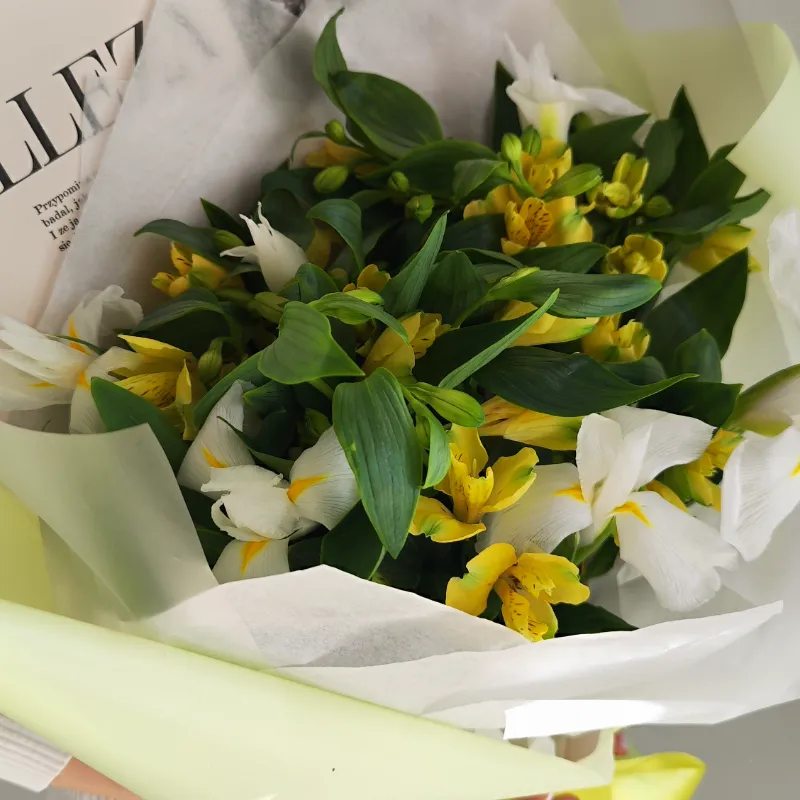 Букет Белый ирис 4